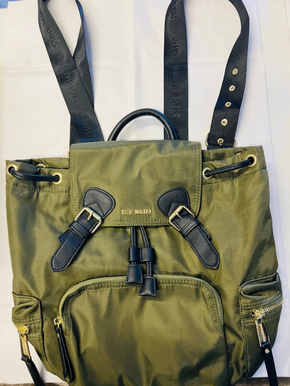 Steve Madden Olive Green Black Nylon Backpack Adjustable Straps Pockets Zip Snap - Picture 2 of 3